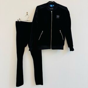 Adidas Black Sweatshirt with Zipper